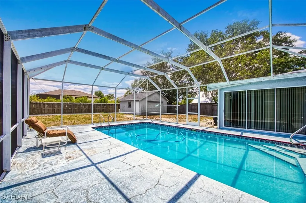 4005 15th Street SW Lehigh Acres FL 33976