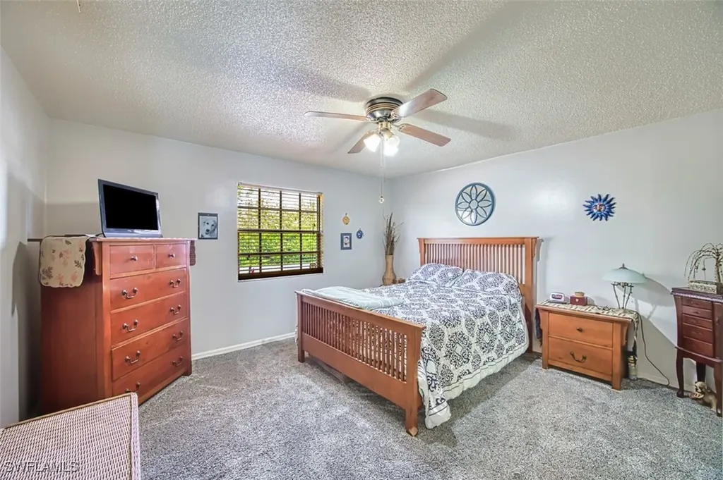 4005 15th Street SW Lehigh Acres FL 33976