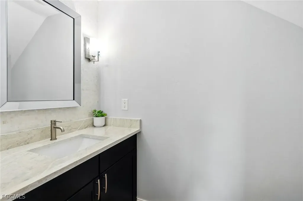 2660 Stonyhill Court Cape Coral FL 33993
