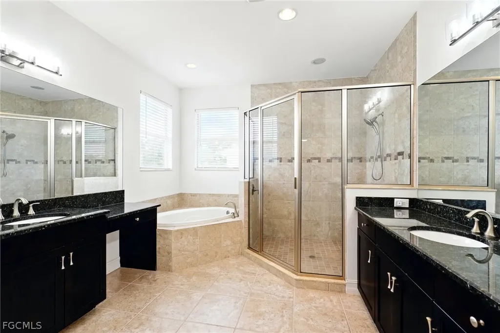 2660 Stonyhill Court Cape Coral FL 33993