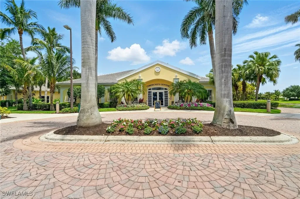 2660 Stonyhill Court Cape Coral FL 33993