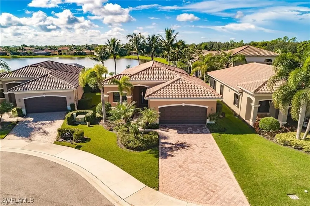 Naples FL, 3812 Columbia Court