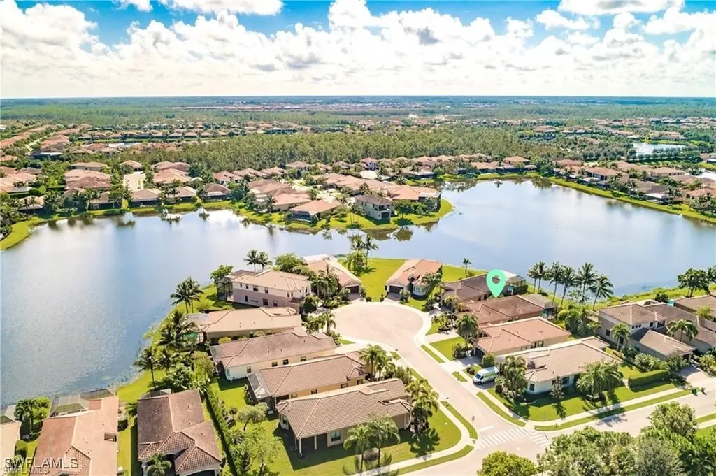 3812 Columbia Court Naples FL 34119