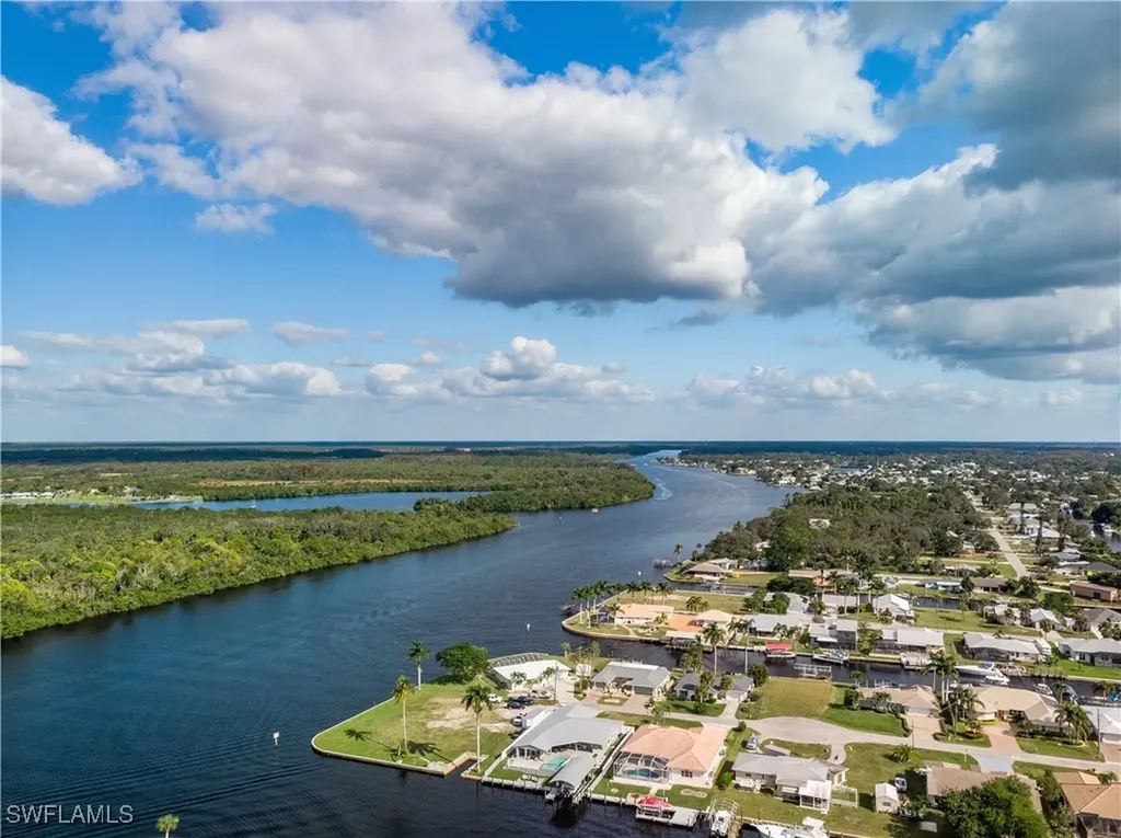 2195 Havana Avenue Fort Myers FL 33905