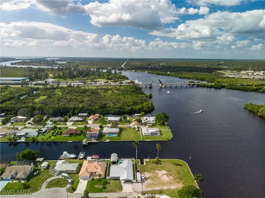 2195 Havana Avenue Fort Myers FL 33905