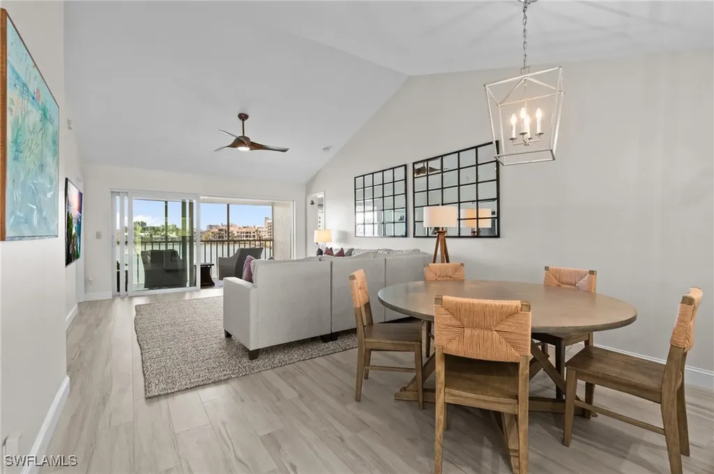 10682 Gulf Shore Drive Naples FL 34108