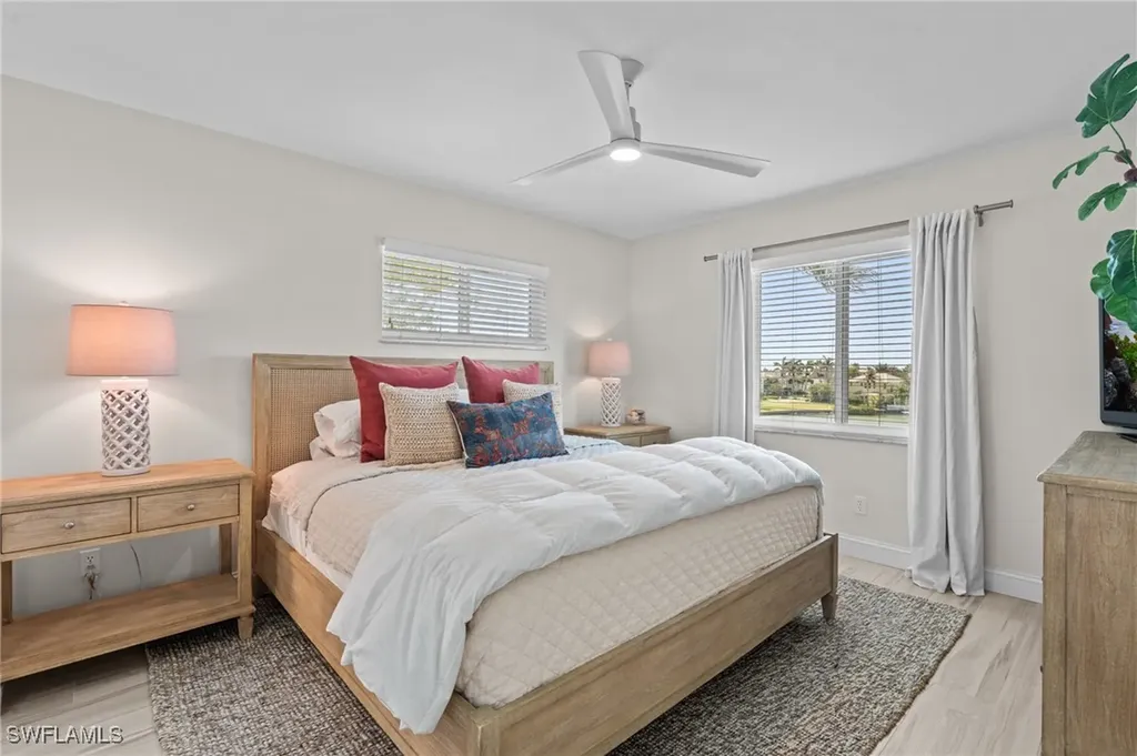 10682 Gulf Shore Drive Naples FL 34108