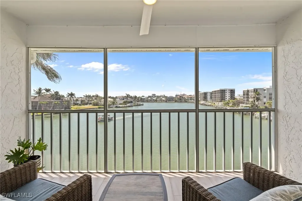 10682 Gulf Shore Drive Naples FL 34108