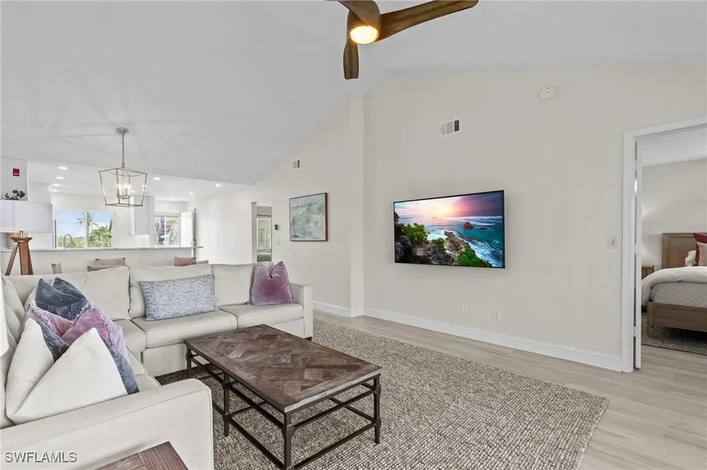 10682 Gulf Shore Drive Naples FL 34108