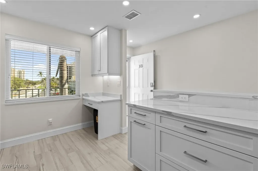 10682 Gulf Shore Drive Naples FL 34108