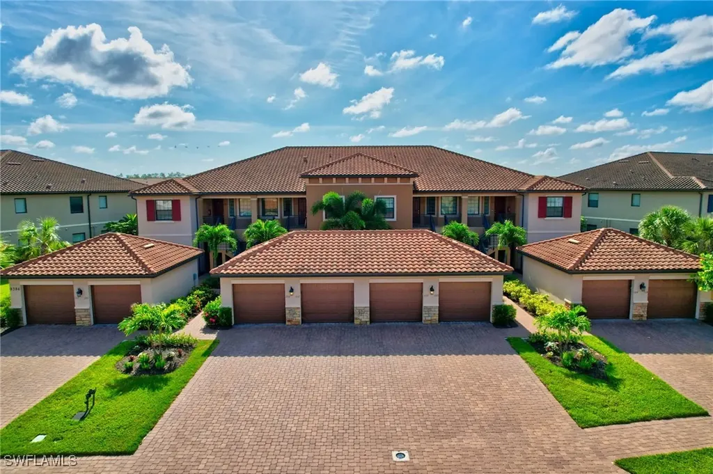 9386 Pocida Court Naples FL 34119