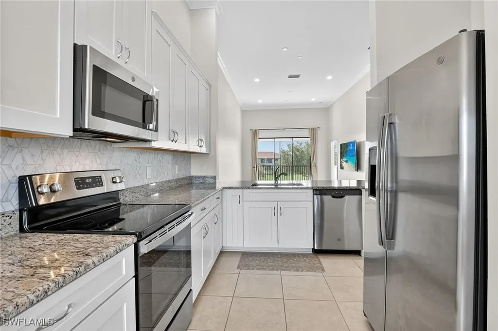 9386 Pocida Court Naples FL 34119