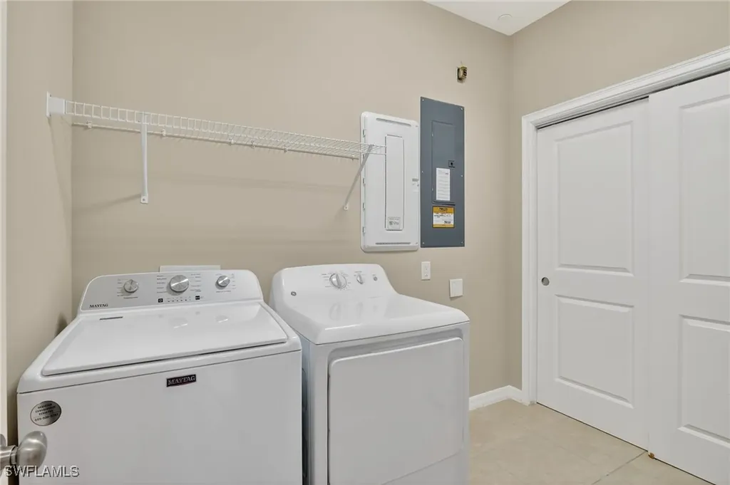 9386 Pocida Court Naples FL 34119