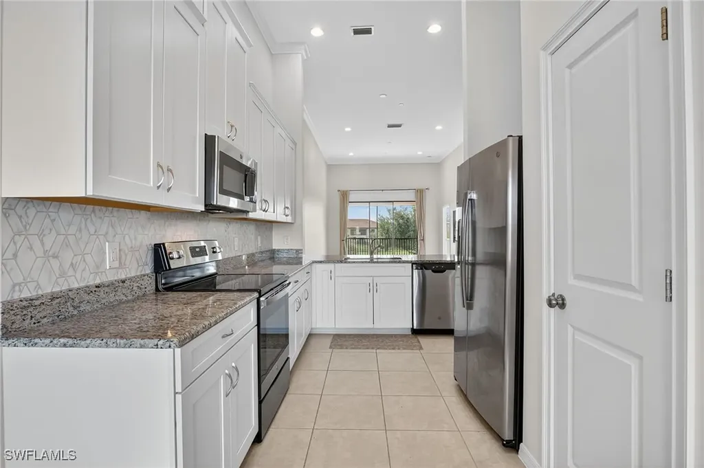 9386 Pocida Court Naples FL 34119