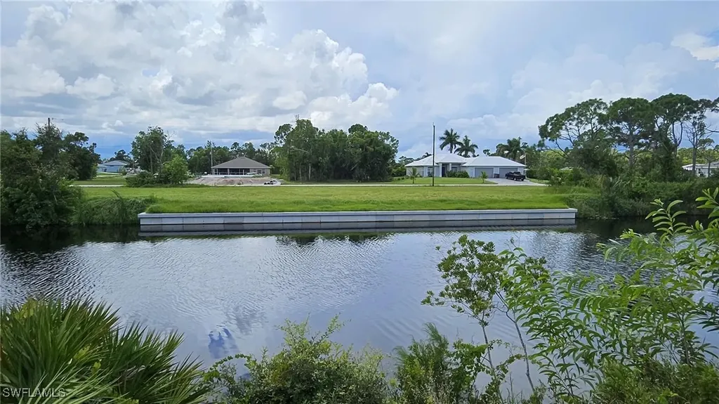 3811 NW 44th Terrace Cape Coral FL 33993