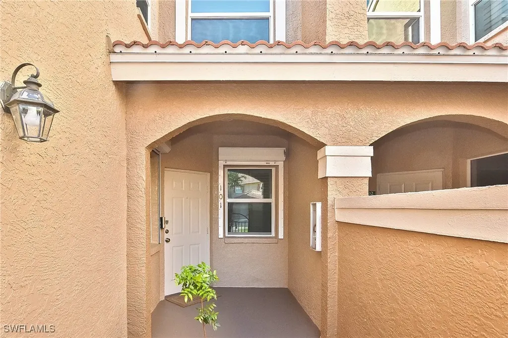 2600 Marshcreek Lane Naples FL 34119