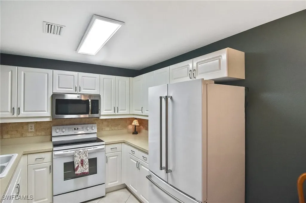 2600 Marshcreek Lane Naples FL 34119