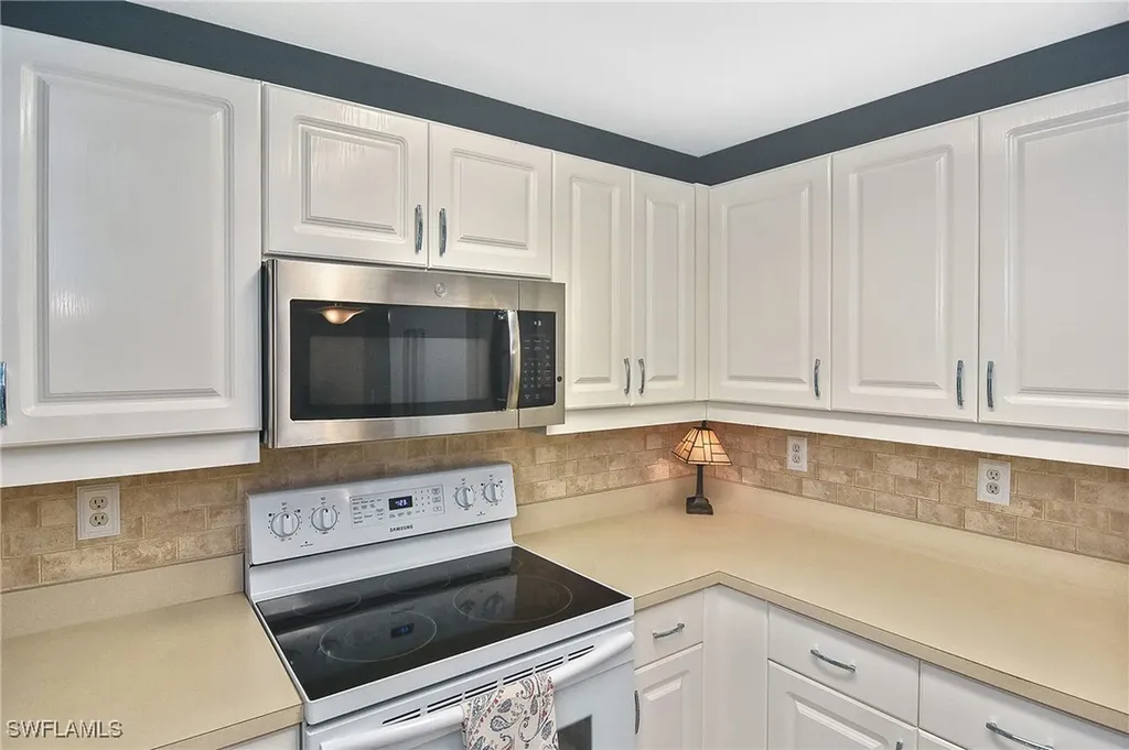 2600 Marshcreek Lane Naples FL 34119