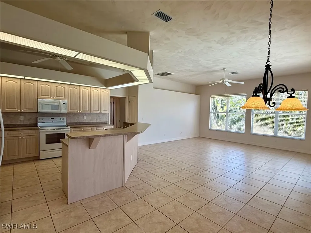1529 SW 49th Terrace Cape Coral FL 33914