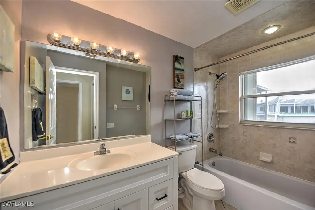 725 Sesame Court Cape Coral FL 33904