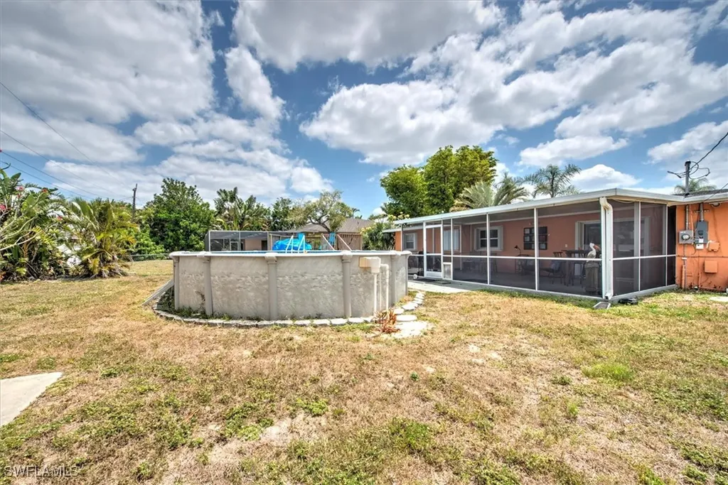 725 Sesame Court Cape Coral FL 33904