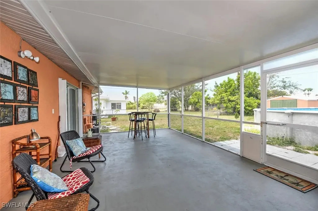 725 Sesame Court Cape Coral FL 33904
