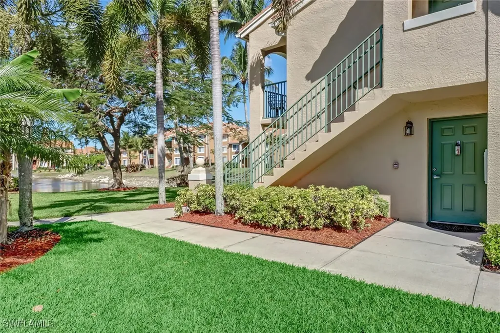 1265 Wildwood Lakes Boulevard Naples FL 34104