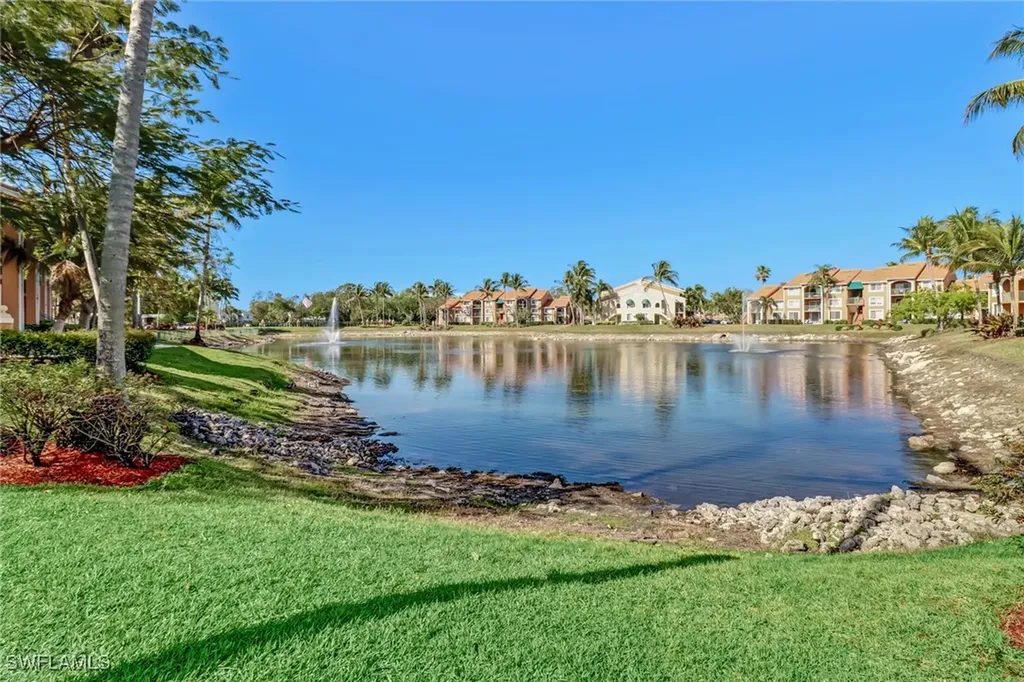 1265 Wildwood Lakes Boulevard Naples FL 34104