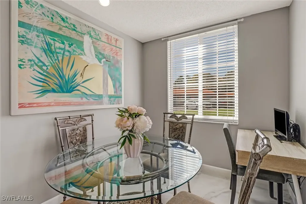 1265 Wildwood Lakes Boulevard Naples FL 34104