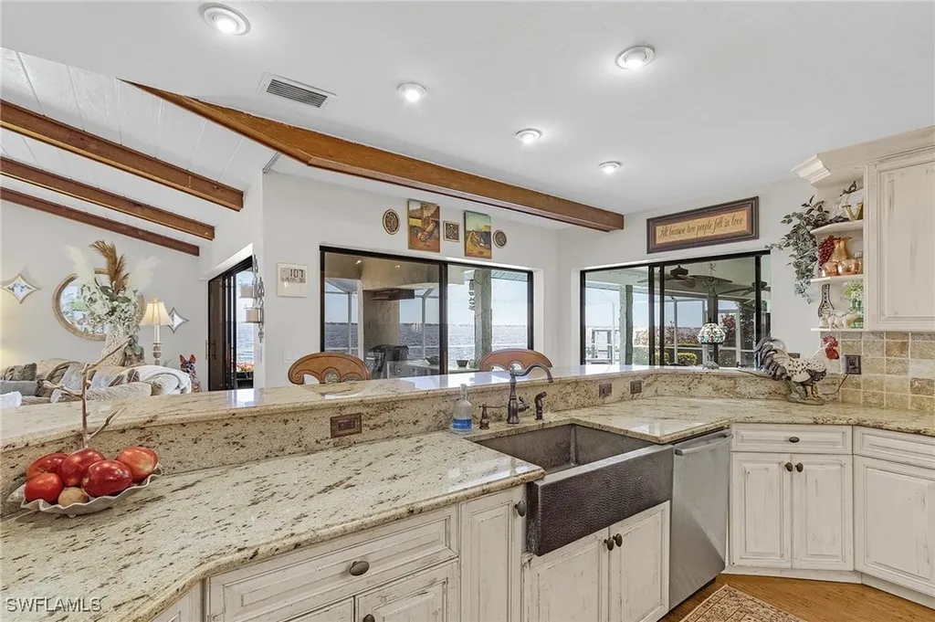 2803 SE 22nd Place Cape Coral FL 33904