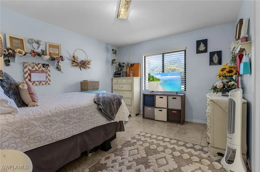 2803 SE 22nd Place Cape Coral FL 33904