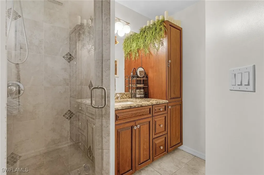 2803 SE 22nd Place Cape Coral FL 33904