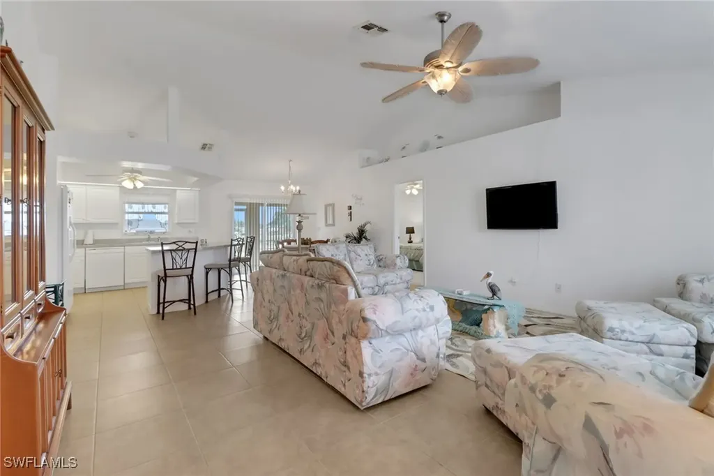 622 NE 12th Street Cape Coral FL 33909