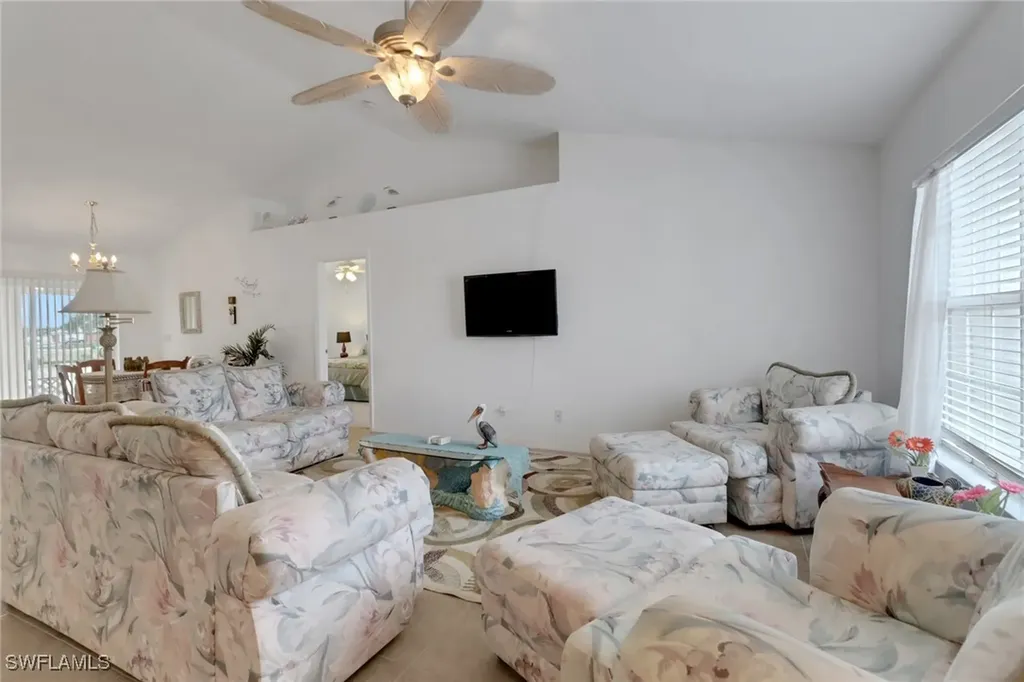 622 NE 12th Street Cape Coral FL 33909