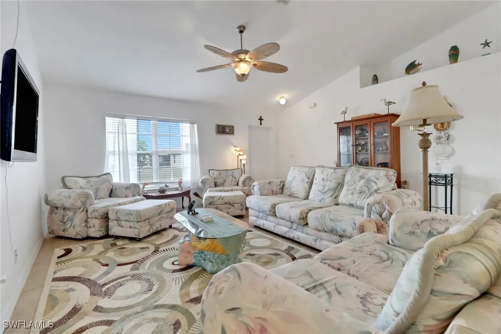 622 NE 12th Street Cape Coral FL 33909