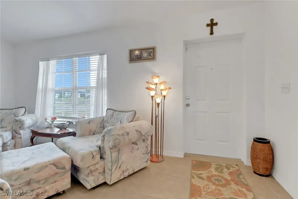 622 NE 12th Street Cape Coral FL 33909
