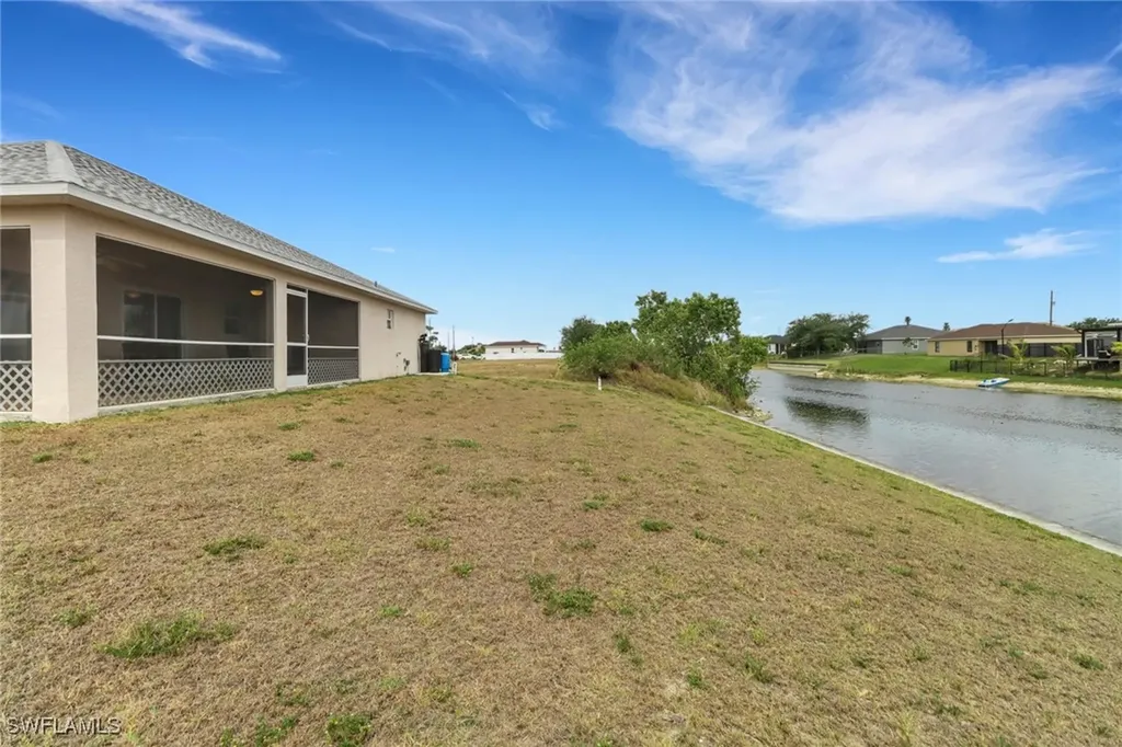 622 NE 12th Street Cape Coral FL 33909