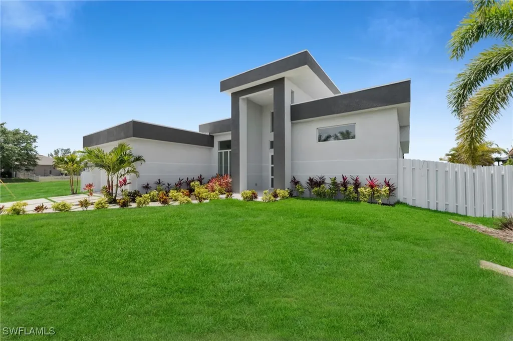 1218 NW 20th Avenue Cape Coral FL 33993