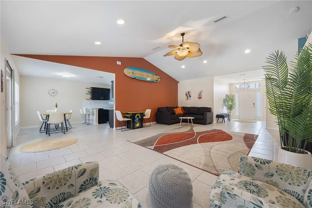 2805 NW 4th Street Cape Coral FL 33993