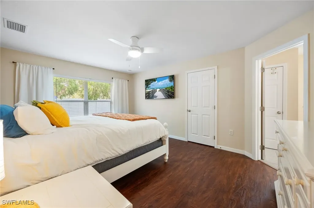 2805 NW 4th Street Cape Coral FL 33993