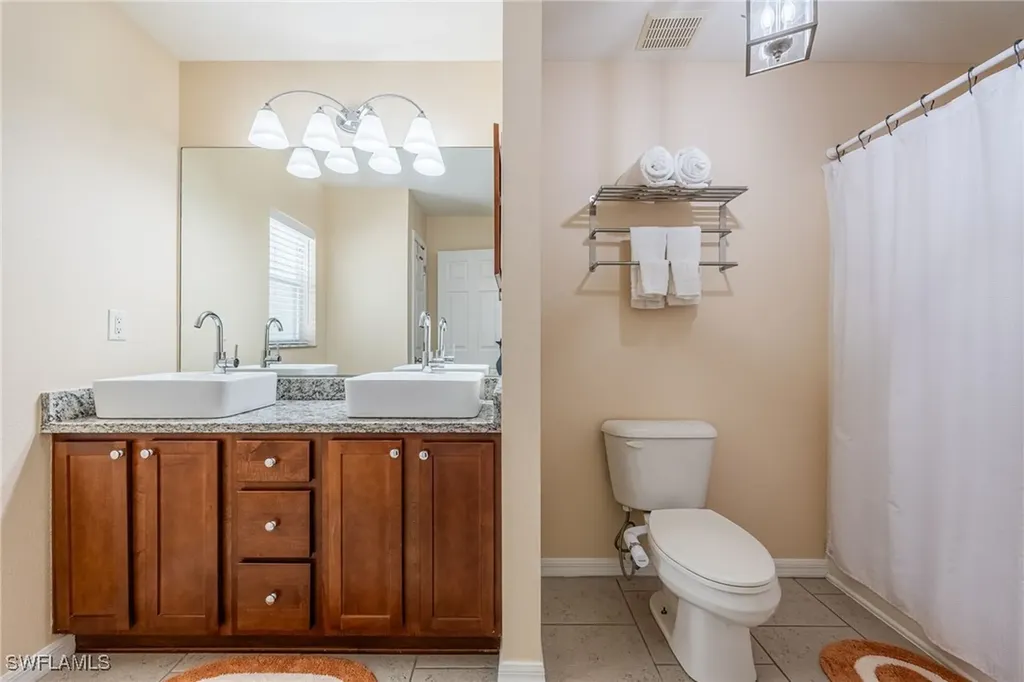 2805 NW 4th Street Cape Coral FL 33993
