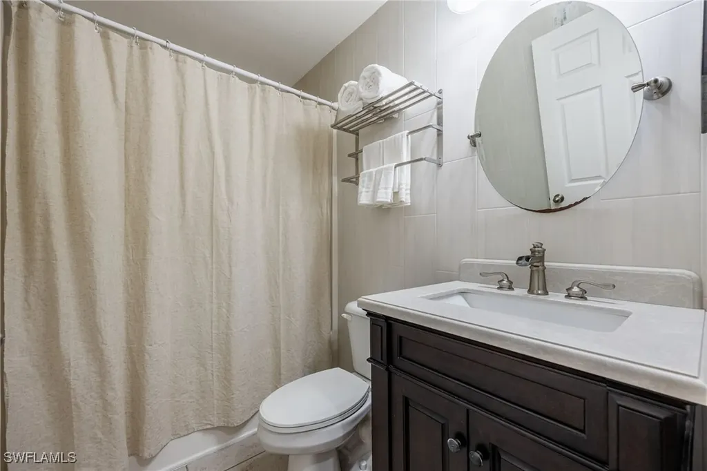 2805 NW 4th Street Cape Coral FL 33993