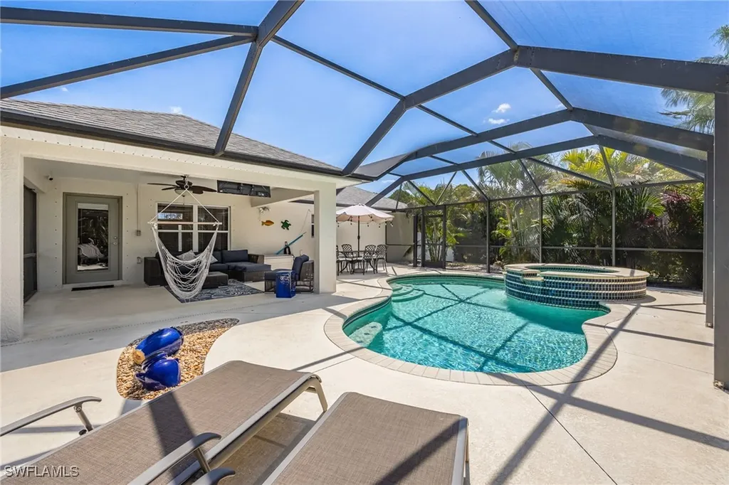 2805 NW 4th Street Cape Coral FL 33993