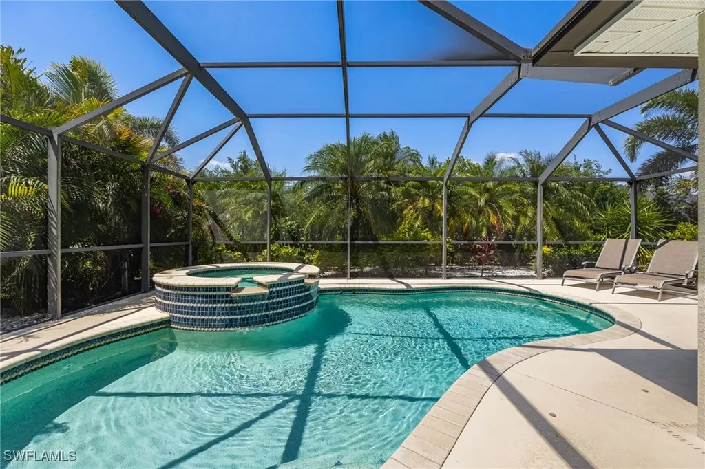 2805 NW 4th Street Cape Coral FL 33993