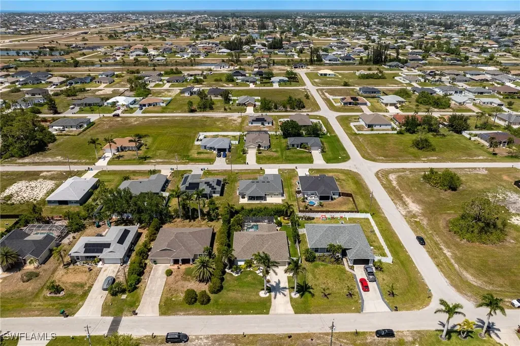 2805 NW 4th Street Cape Coral FL 33993