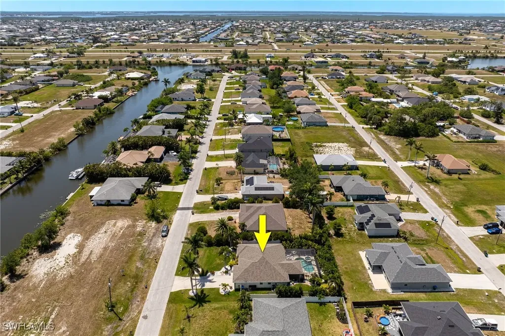 2805 NW 4th Street Cape Coral FL 33993