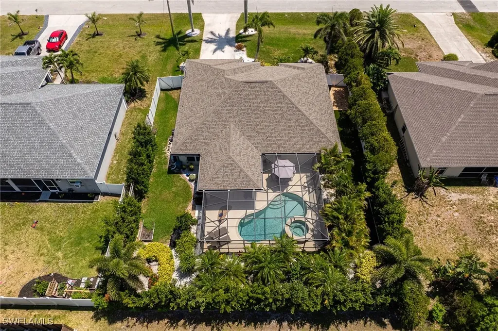 2805 NW 4th Street Cape Coral FL 33993