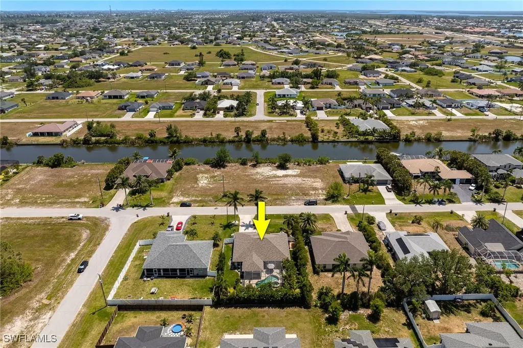 2805 NW 4th Street Cape Coral FL 33993