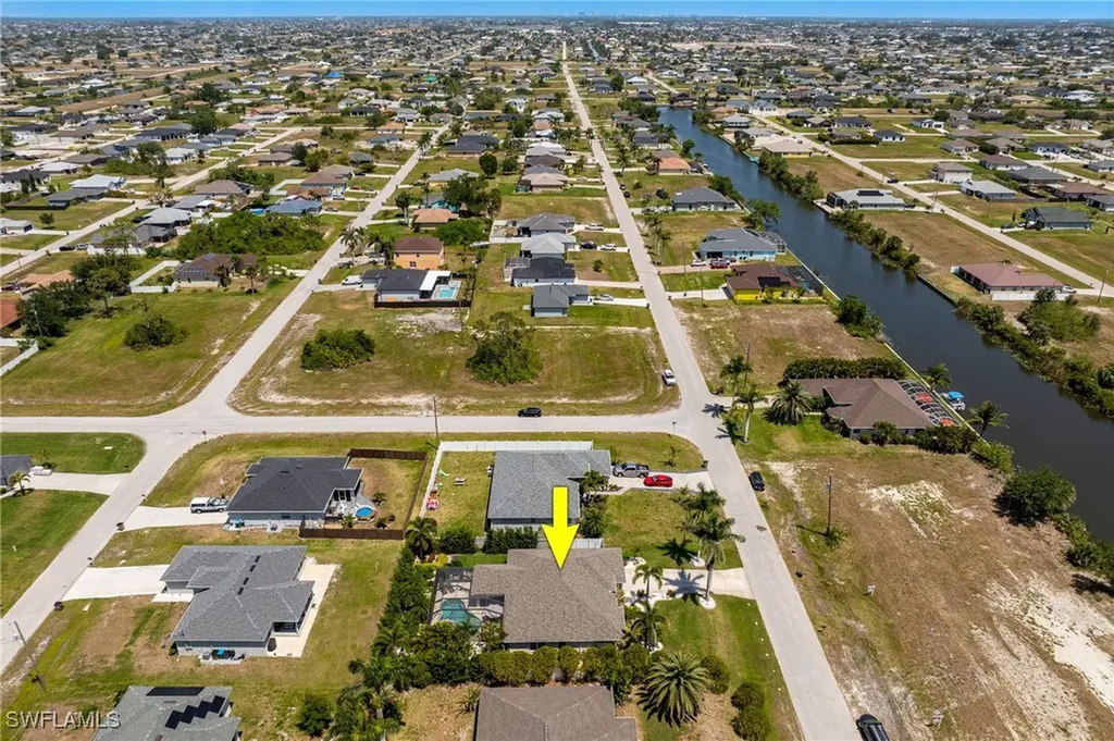 2805 NW 4th Street Cape Coral FL 33993