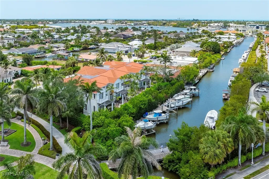 1603 Curlew Avenue Naples FL 34102